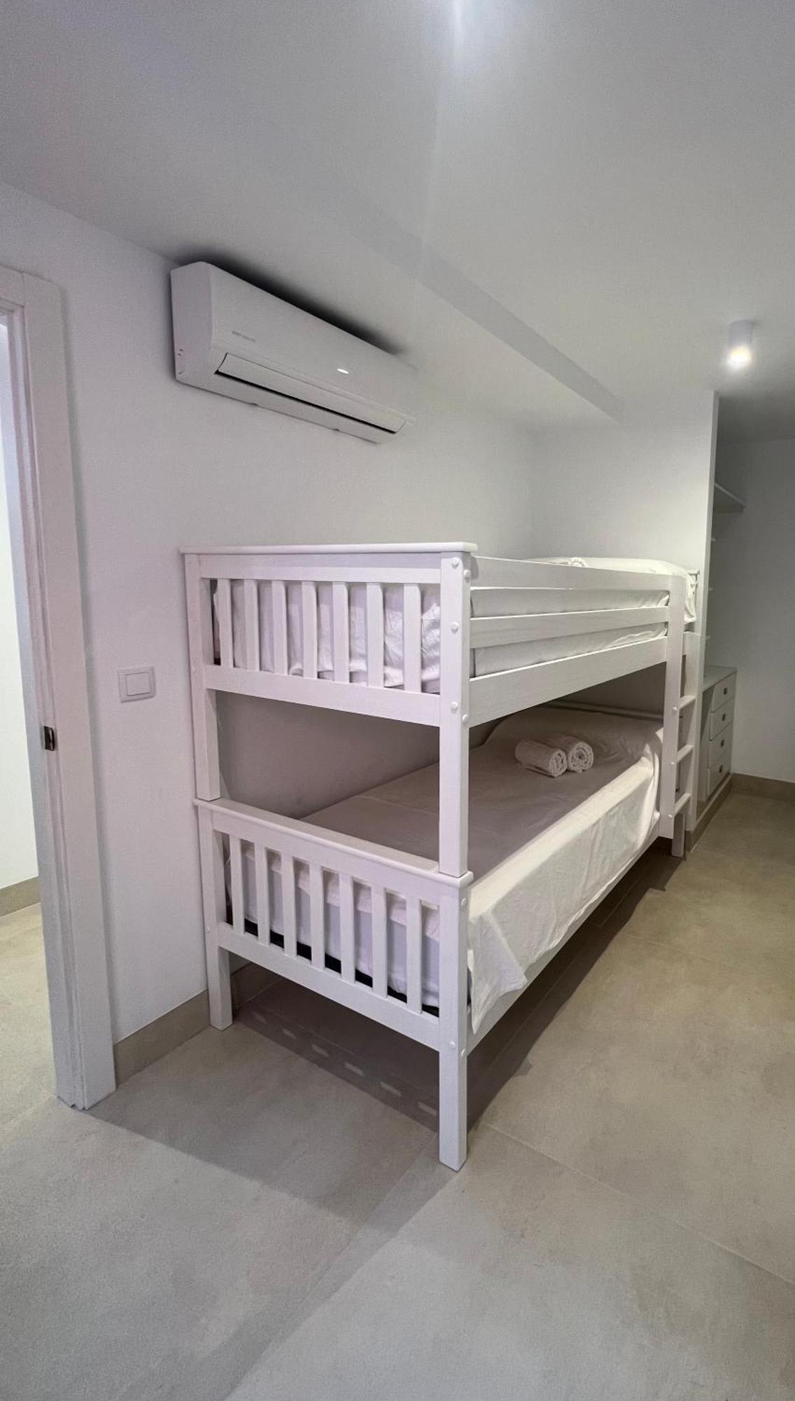 Pipa Apartments Альмуньекар Экстерьер фото